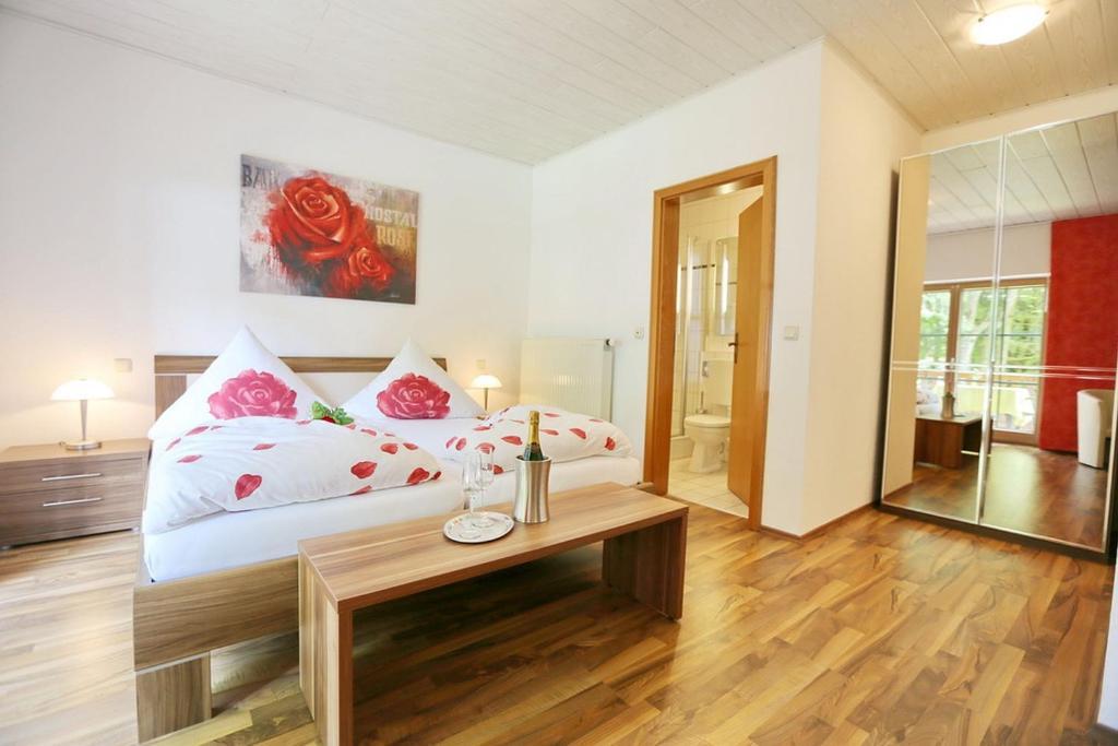 Landhotel Villa Moritz Garni Oberahr Phòng bức ảnh