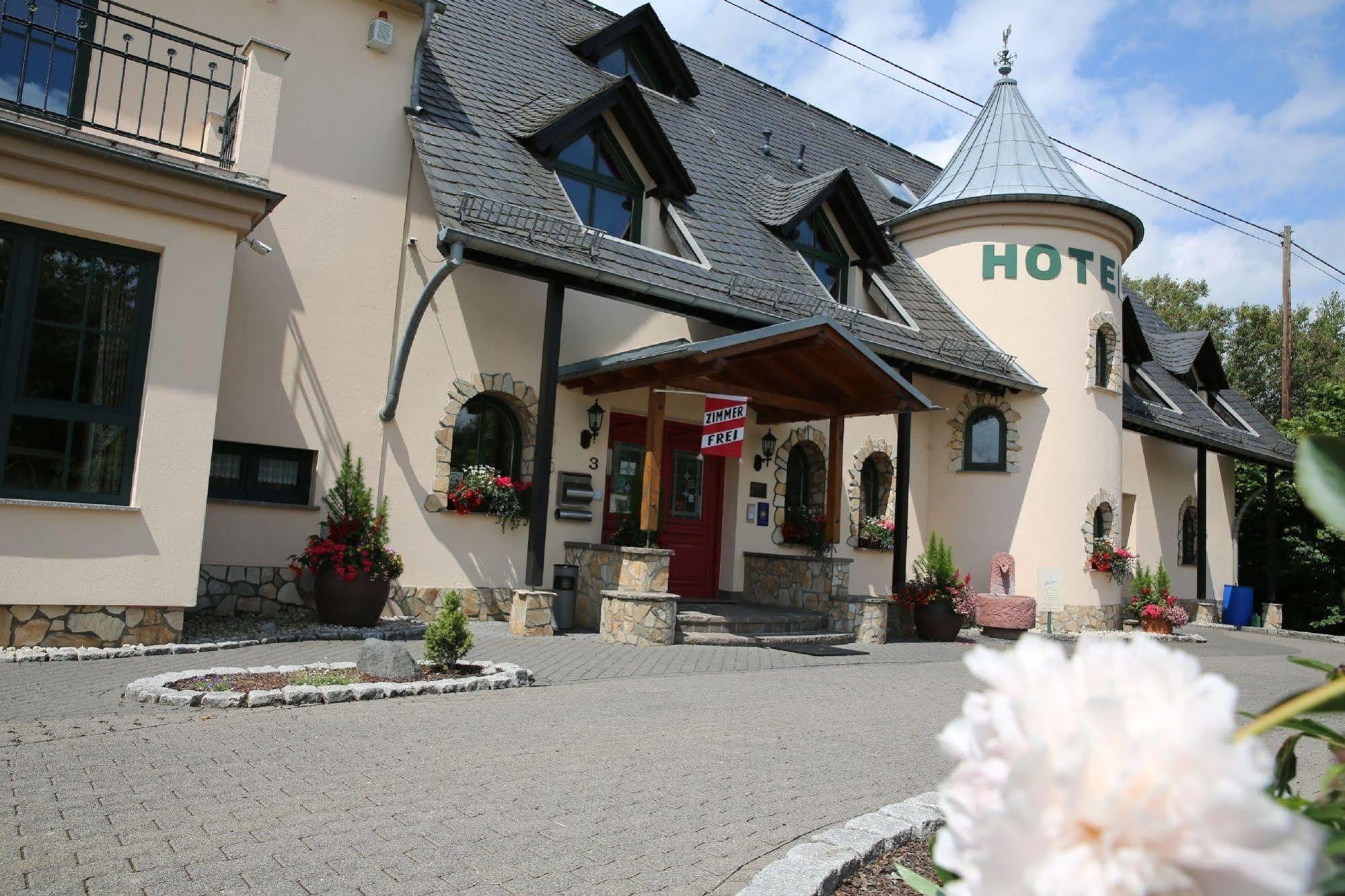 Landhotel Villa Moritz Garni Oberahr Ngoại thất bức ảnh